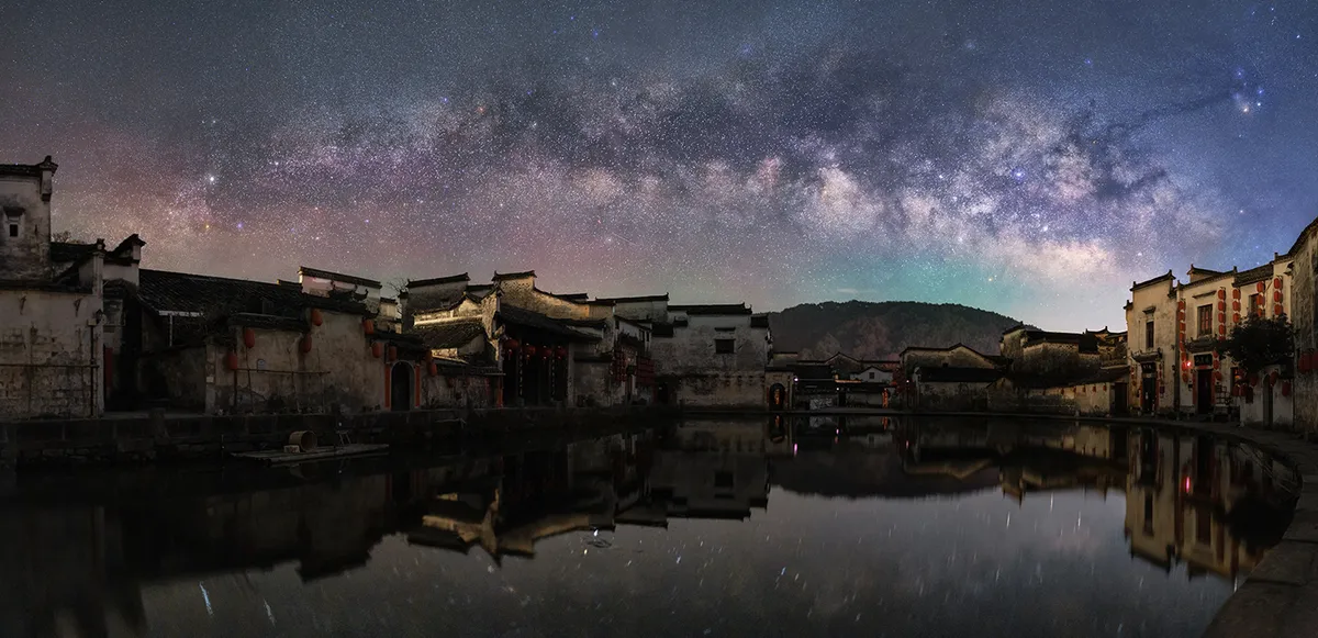 The Milky Way on the Ancient Village © Zhang Xiao (China), Hongcun, Anhui, China, 21 February 2021. Equipment: Canon EOS 6D Mark II camera, 35 mm f/1.4 lens, ISO 2500, 20 x 13-second exposures