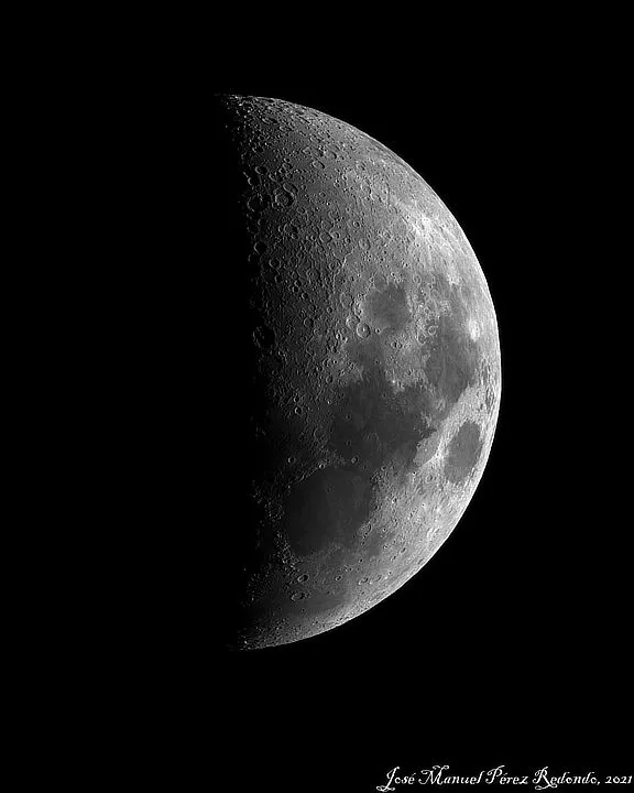 The Moon José Manuel Pérez Redondo, Catalonia, Spiain, 16 July 2021 Equipment: QHY5 camera, Borg 76mm apo refractor, Sky-Watcher EQ6 Pro mount