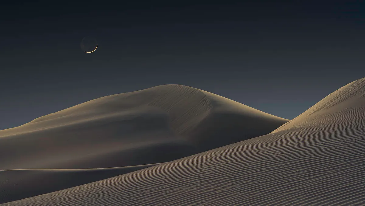 Luna Dunes, by Jeffrey Lovelace (USA). Winner, Skyscapes. Death Valley National Park, California, USA, 25 February 2020. Equipment: Sony ILCE-7RM4 camera.