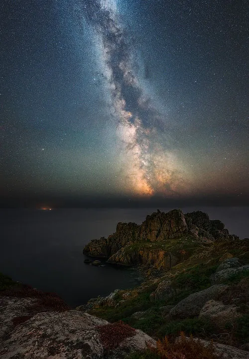 The Milky Way over Logan Rock Simon Hudson, Treen, Cornwall, 29 August 2021 Equipment: Nikon D850 DSLR, Sigma 14–24mm lens, Sky-Watcher Star Adventurer mount