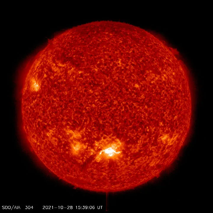 Filament eruption from active region 12887 SOLAR DYNAMICS OBSERVATORY, 28 October 2021 Image credit: NASA/SDO and the AIA, EVE and HMI science teams