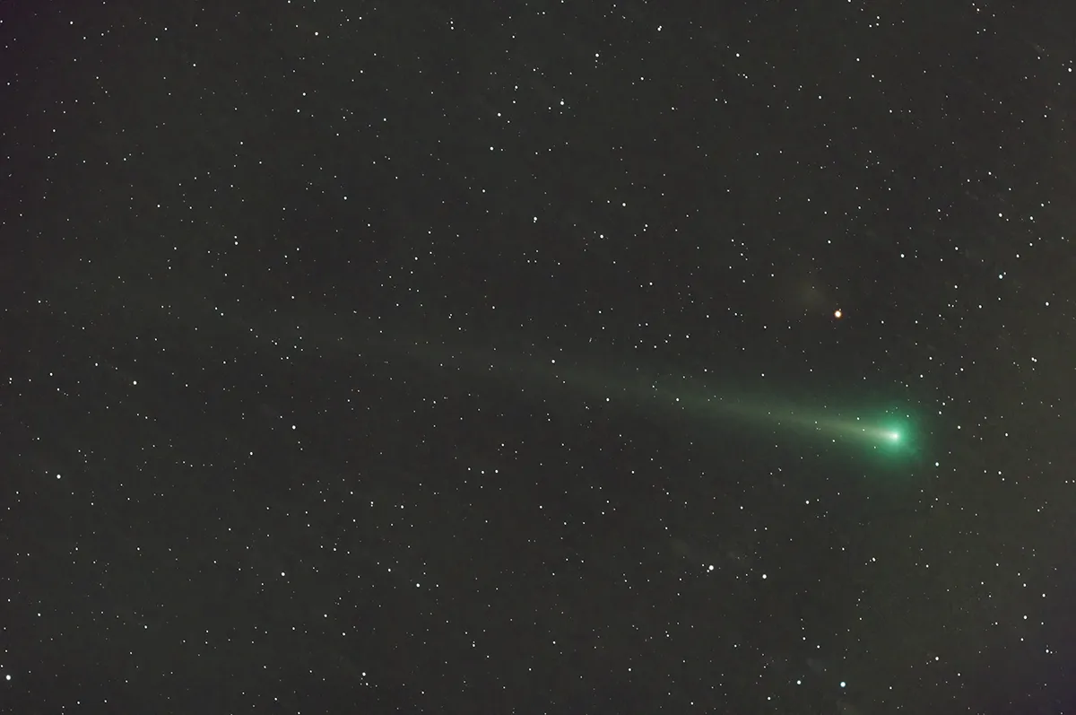 Comet Leonard captured by Mike Read from Corsley, Wilshire, UK on 8 December 2021.