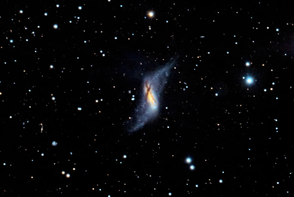 Polar-ring galaxy NGC 660 Martina McGovern, near Cambridge, 3 September–1 November 2021 Equipment: ZWO ASI294MC Pro camera, Celestron 8-inch EdgeHD Schmidt Cassegrain, Sky-Watcher HEQ5 Pro mount