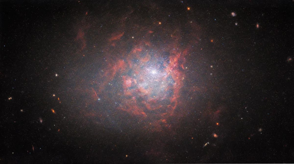 Dwarf irregular galaxy NGC 1705 HUBBLE SPACE TELESCOPE, 31 JANUARY 2022 IMAGE CREDIT: ESA/Hubble & NASA, R. Chandar