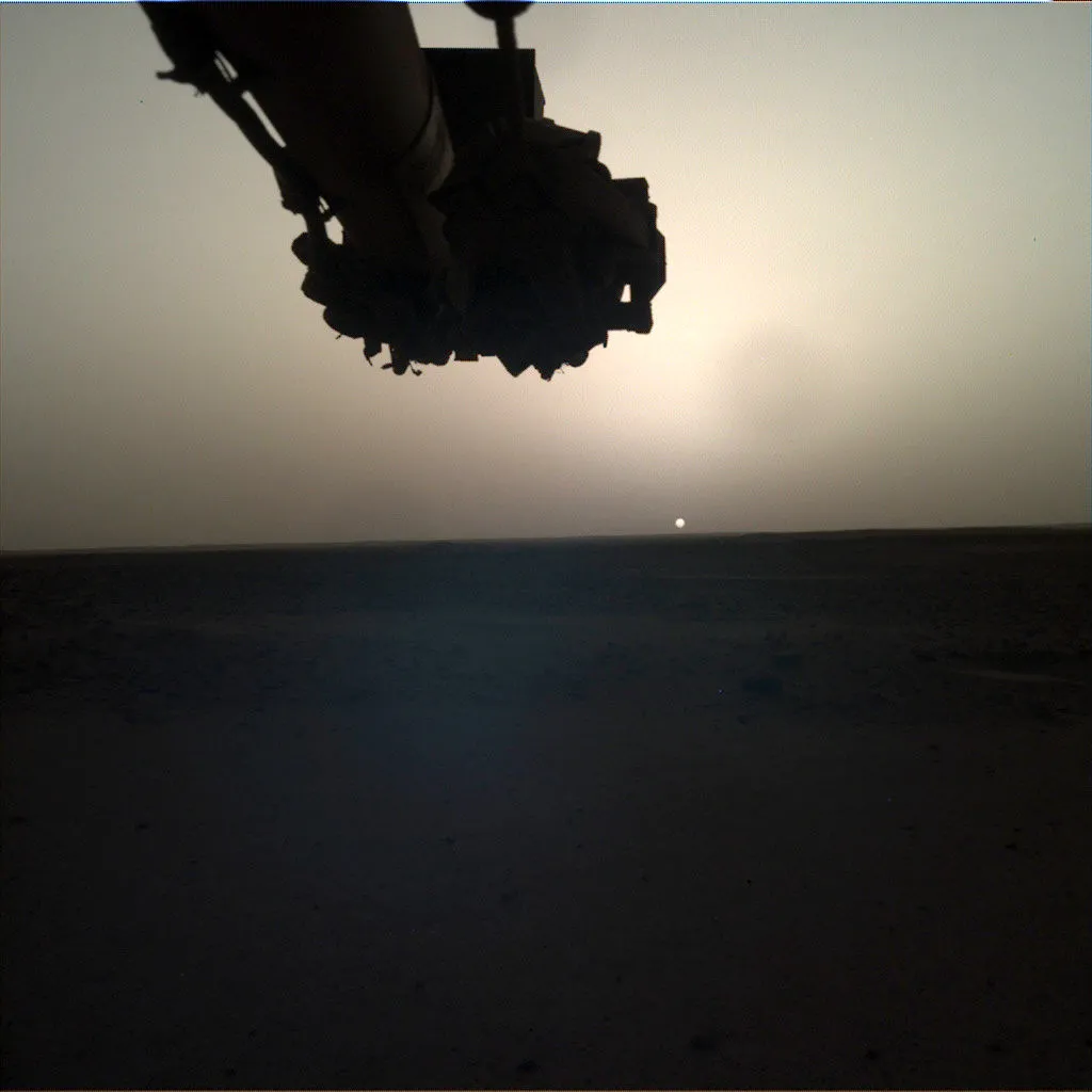 Martian sunrise part 2 INSIGHT, 10 APRIL 2022 IMAGE CREDIT: NASA/JPL-Caltech