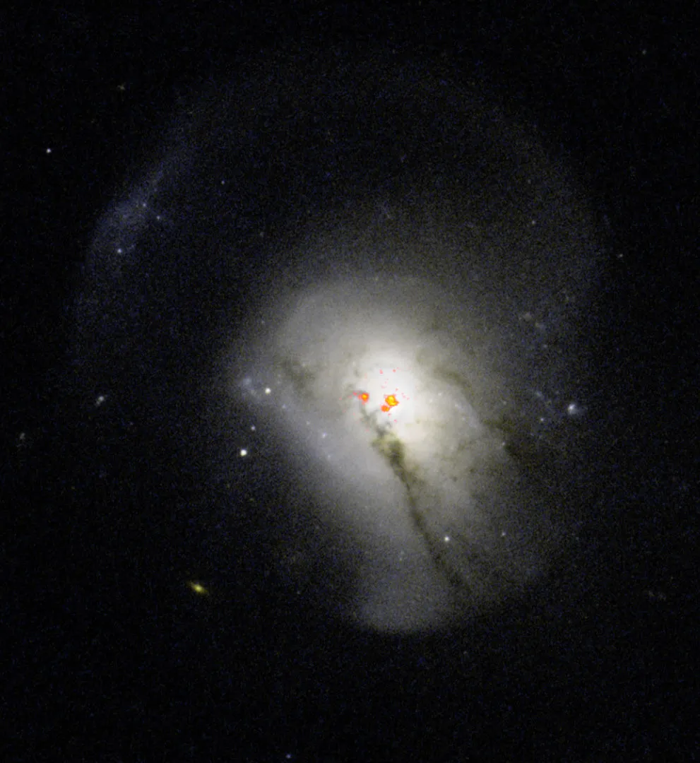 Condensed gas spotted in post-starburst galaxies 0379 and 0570 ATACAMA LARGE MILLIMETER/SUBMILLIMETER ARRAY, 25 APRIL 2022 IMAGE CREDIT: ALMA (ESO/NAOJ/NRAO) / S. Dagnello (NRAO/AUI/NSF)