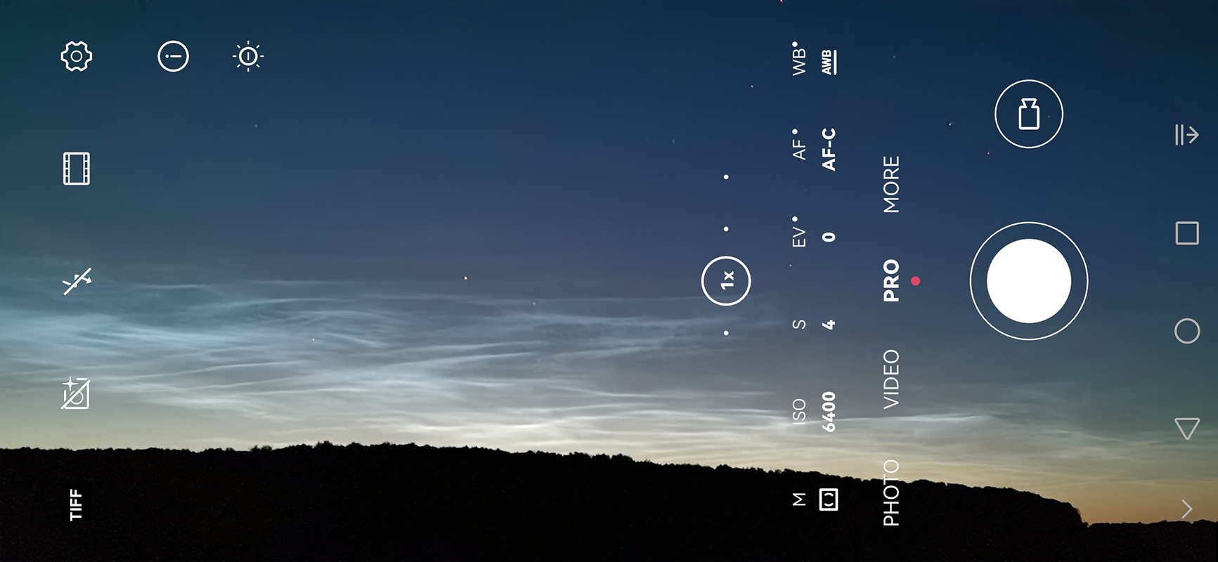 photograph noctilucent clouds smartphone 05