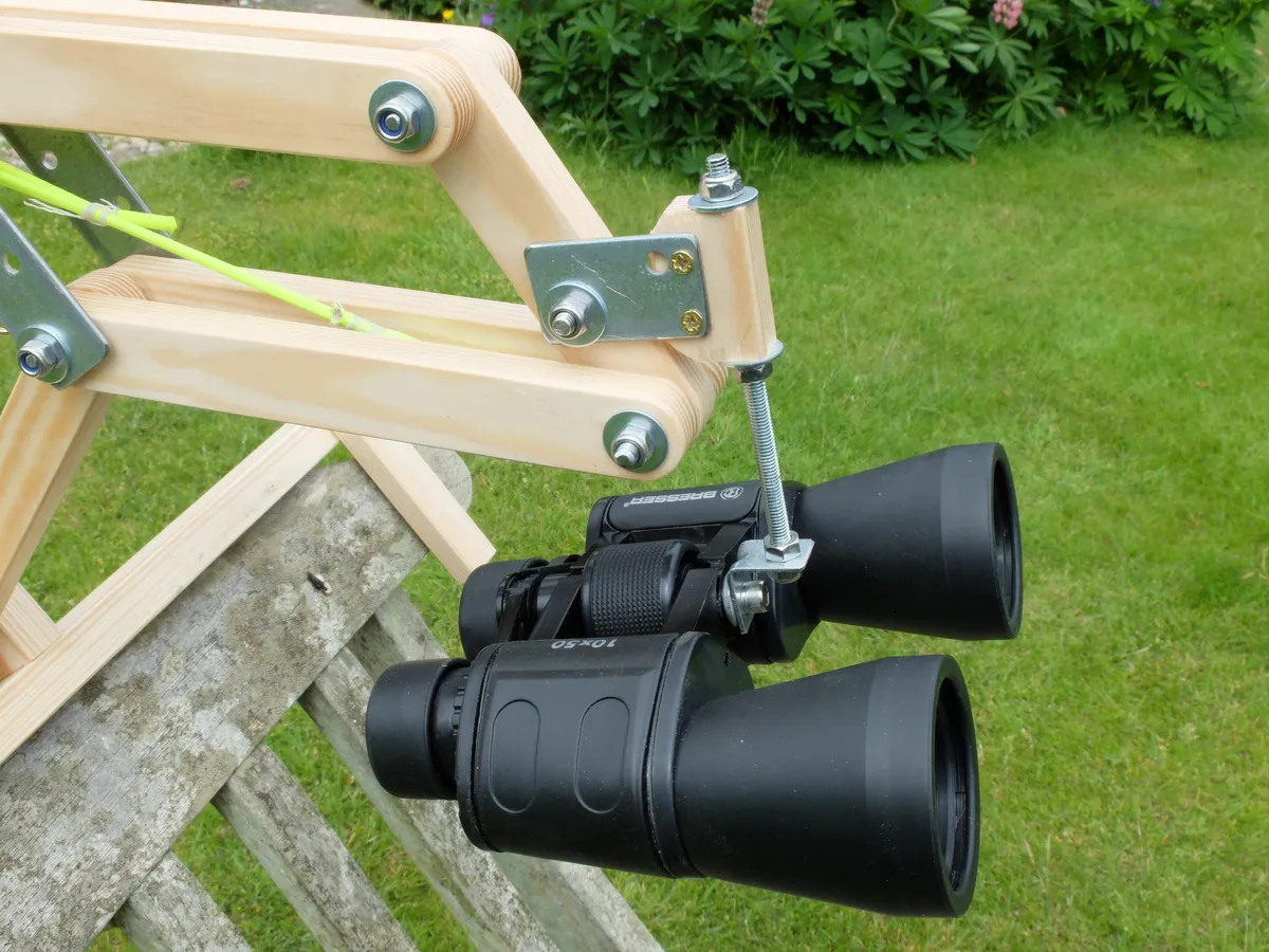 Build your own sunbed binocular mount 14