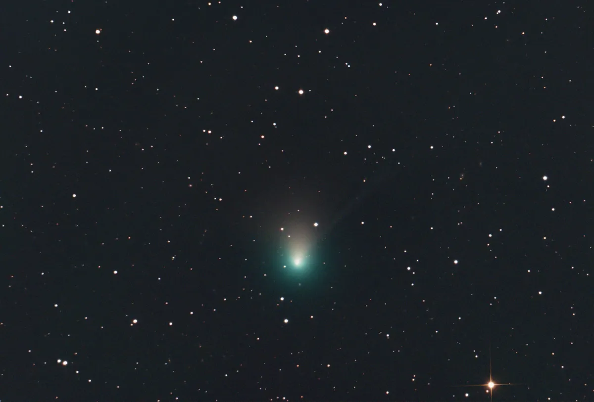 Comet C/2022 E3 (ZTF) John Chumack, Yellow Springs, Ohio, USA, 26 November 2022 Equipment: ZWO ASI 294MC camera, TPO 12-inch F4 Newtonian reflector, Software Bisque Paramount ME mount