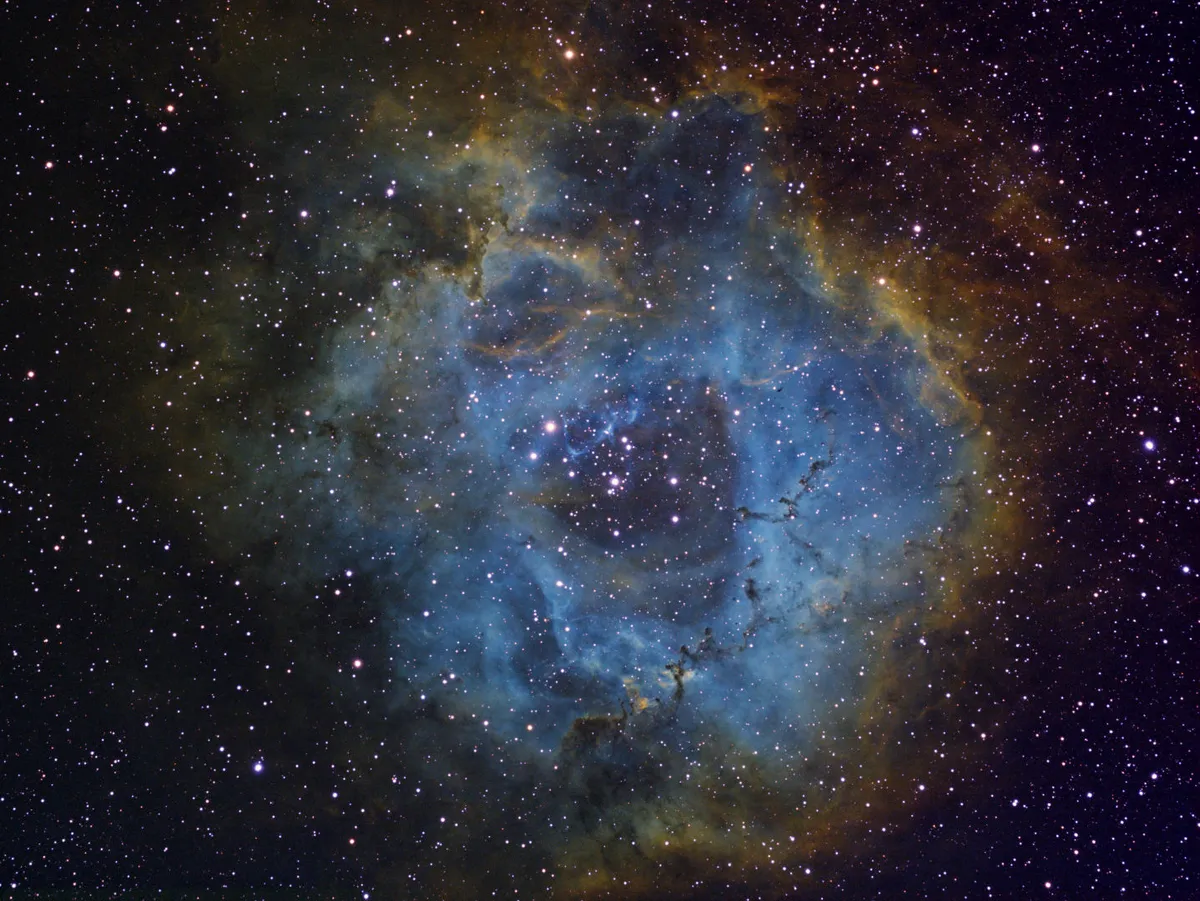 The Rosette Nebula Dave Huxley, Truro, Cornwall, 15 December 2022 Equipment: ZWO ASI 1600MM camera, William Optics FLT98 refractor, Sky-Watcher HEQ5 Pro Rowan Belt mount