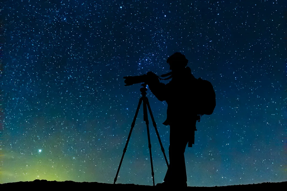 Astrophotography with a DSLR camera. Credit: Arctic-Images / Getty Images