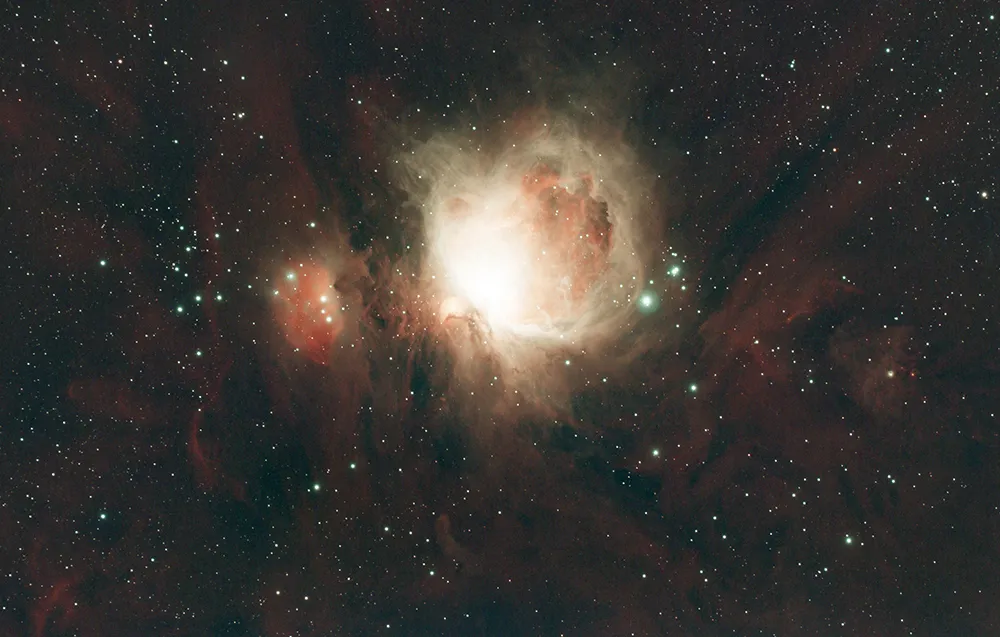 Image of the Orion Nebula captured with the Optolong L-Ultimate dual-band 3nm filter