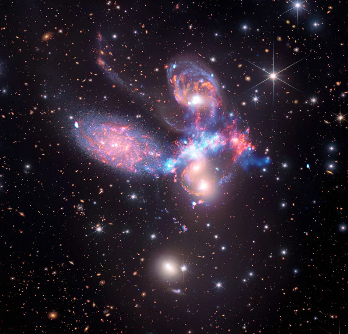 Stephan’s Quintet Hubble Space Telescope/Spitzer Space Telescope/James Webb Space Telescope/Chandra X-ray Observatory, 20 June 2023 Credit: X-ray: NASA/CXC/SAO; IR (Spitzer): NASA/JPL-Caltech; IR (Webb): NASA/ESA/CSA/STScI 