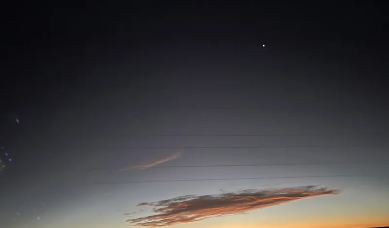 Venus the morning star over Roswell, New Mexico on the morning of the October 14 annular solar eclipse. Credit: Jon Culshaw