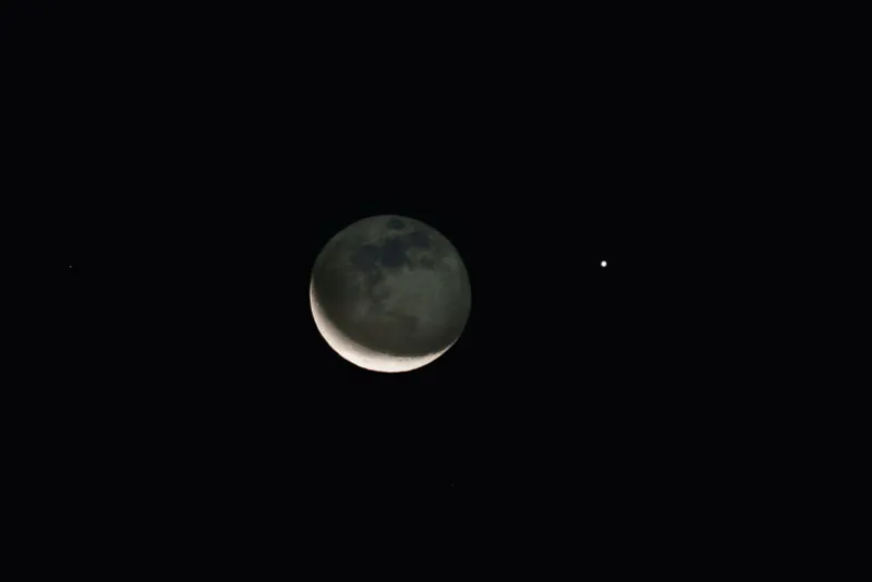 The Moon and Venus David Hoskin, Halifax, Nova Scotia, Canada, 9 November 2023 Equipment: Canon EOS Rebel T3i DSLR camera, Orion ED80T CF triplet apo refractor, Sky-Watcher Star Adventurer tripod