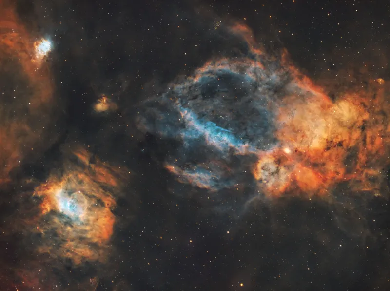 Lobster Claw and Bubble Nebulae Nicole Poersch, Prestwick, South Ayrshire, September-November 2023 Equipment: ZWO ASI1600MM mono CMOS camera, William Optics Zenithstar 73 doublet apo refractor, iOptron CEM25P mount