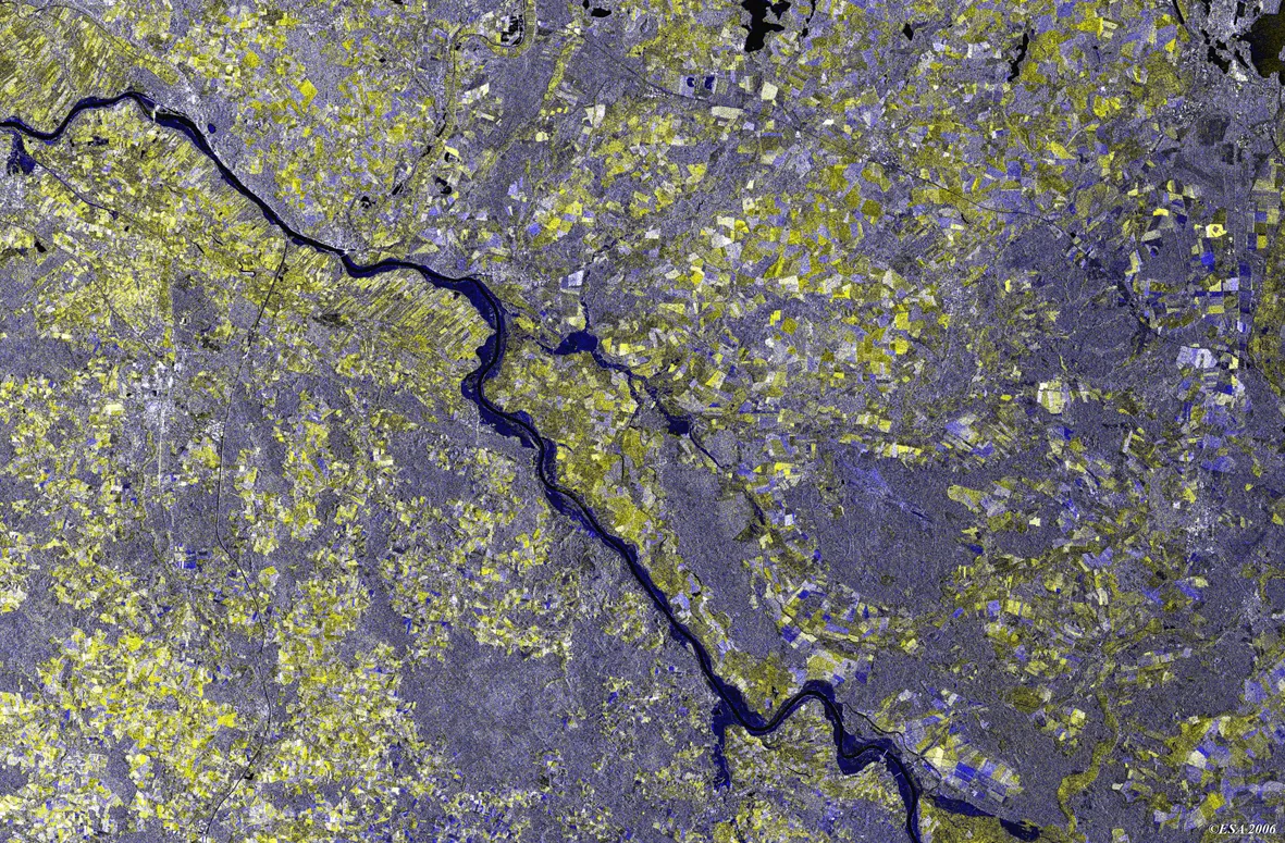 An image captured by ESA's ERS-2 satellite showing flooding of the Elbe River in the area around Hitzacker in Lower Saxony, Germany. Image is composed of an ERS-2 image acquired before flooding (1 July 2005) and an ERS-2 image acquired during flooding (7 April 2006). Credit: ESA