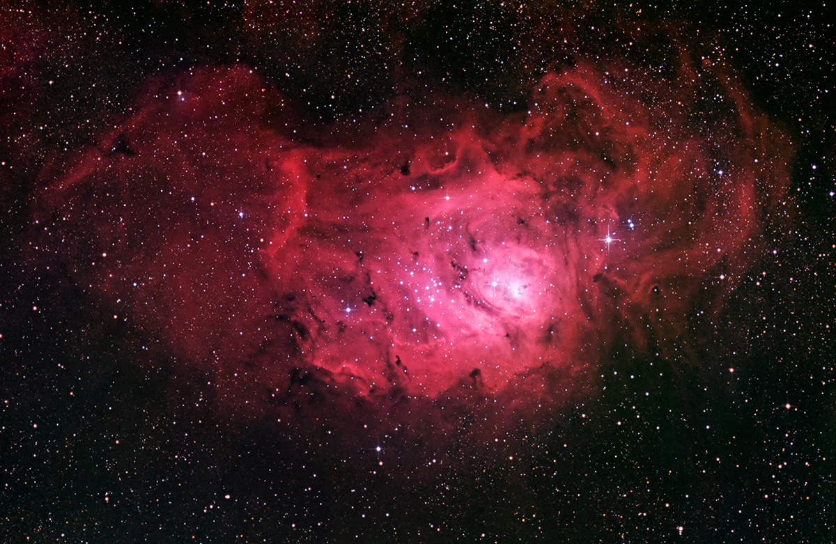 Vast glow-in-the-dark cosmic cloud near Earth shines a light on the ...