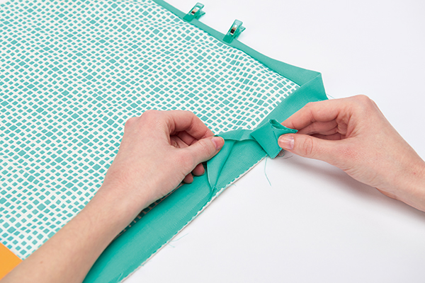 Howo to bind a quilt with double fold binding traditional method