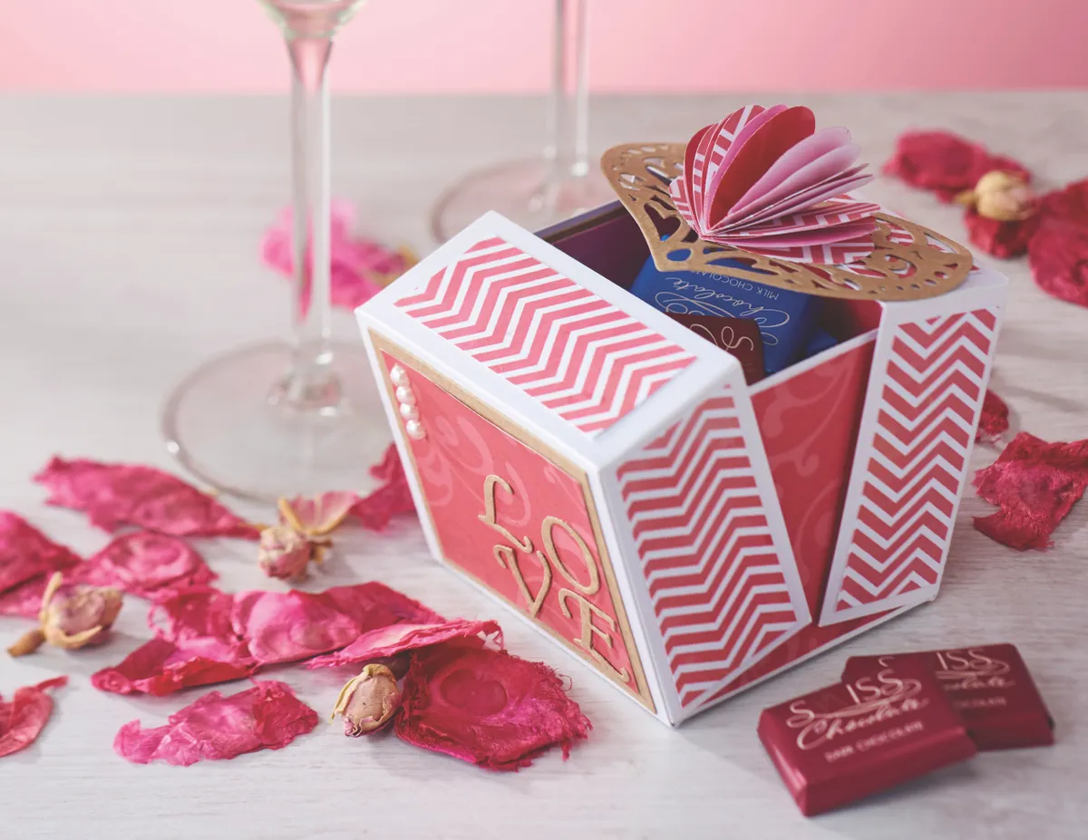 Valentine's paper crafts box