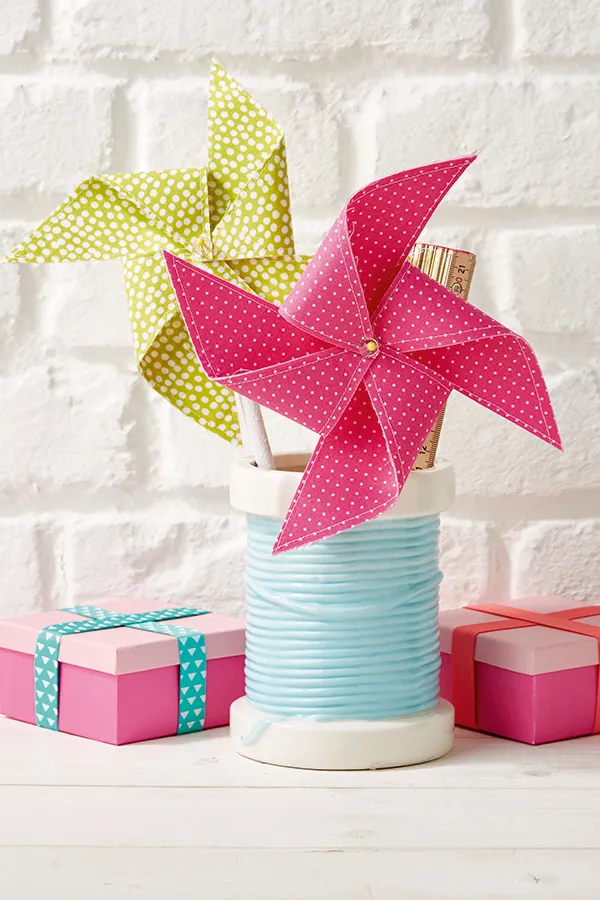 How to sew your own fabric pinwheels