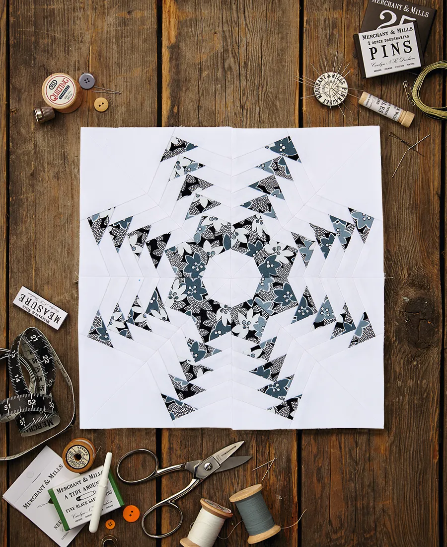 Free Snowflake quilt block pattern