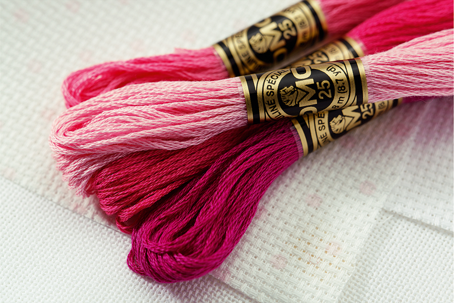 18 Skeins Black Cross Floss Stitch Thread, 8m Cotton Embroidery Floss-Cross  Stitch Thread, Embroidery Thread Floss Set, Including Plastic Floss