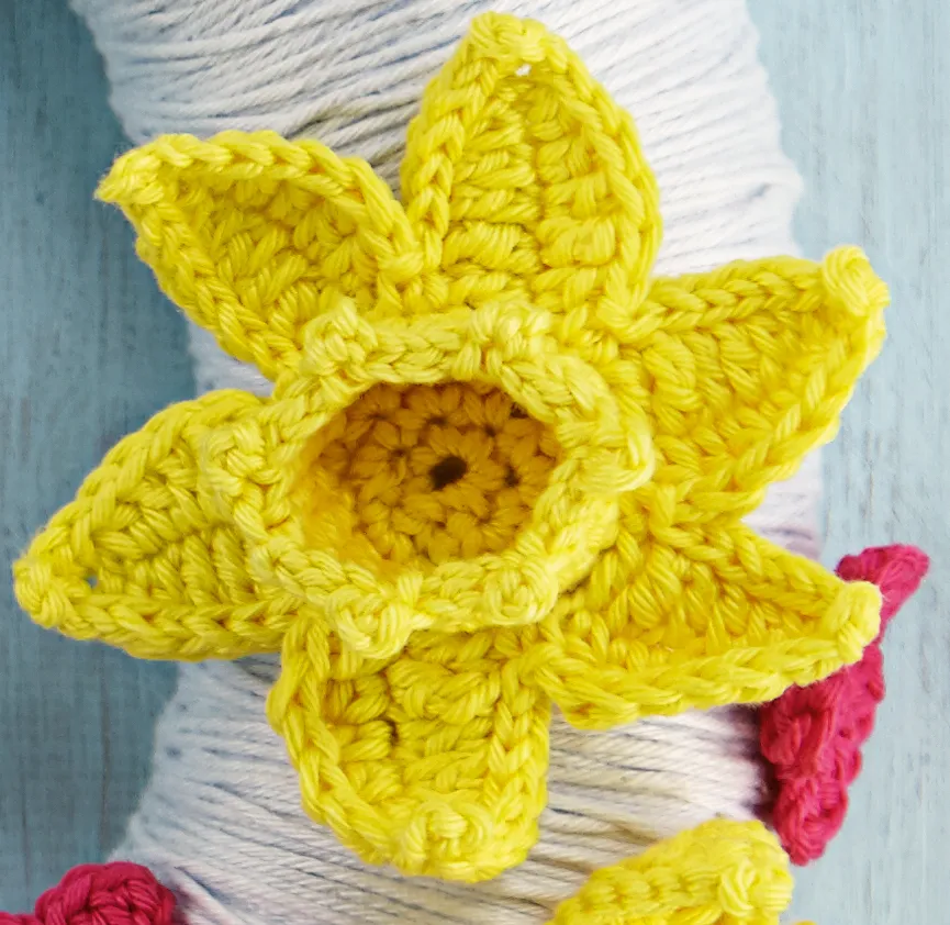 crochet_daffodil_pattern