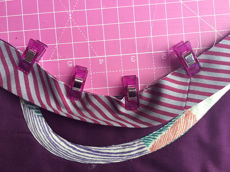 How to sew curved binding: clip small sections at a time