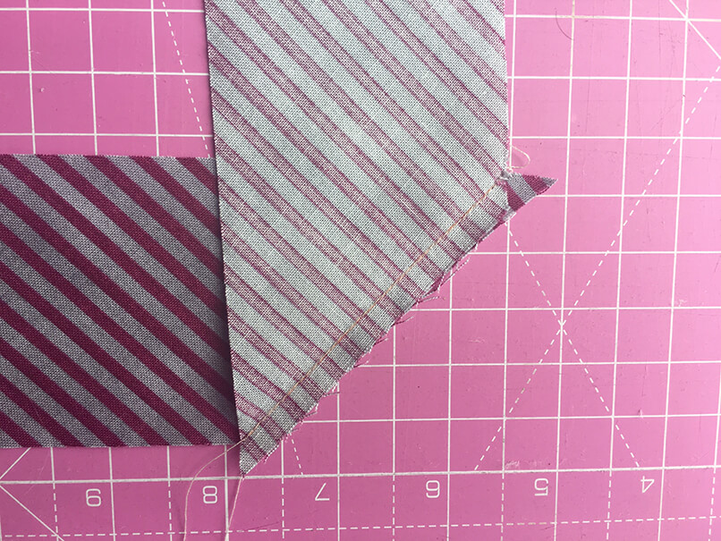 How to sew curved binding: match the stripes on your fabric
