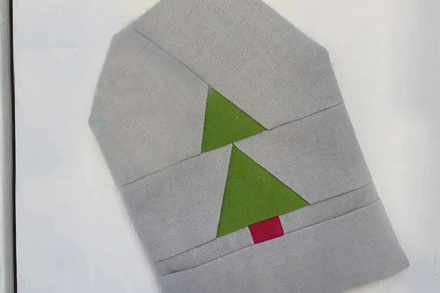 Free Christmas tree foundation paper piecing pattern copy