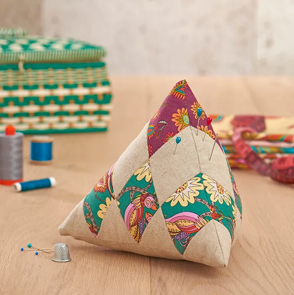 How to make a patchwork pincushion