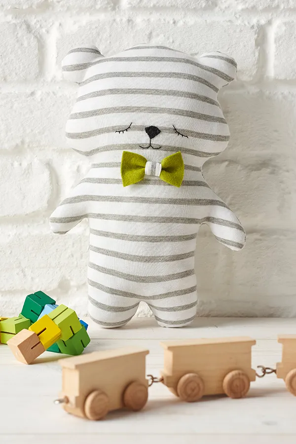 Turn a t-shirt into a teddy bear with this project