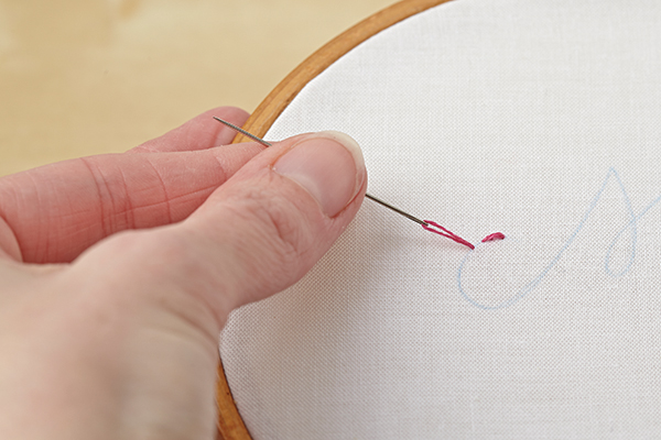 How-to-sew-running-stitch-step-4
