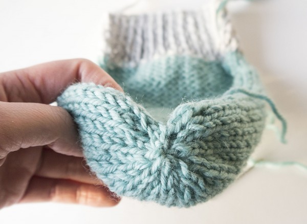 easy mitten knitting pattern step 7