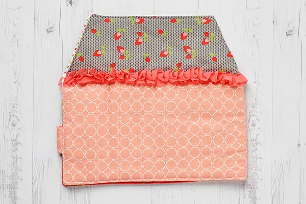 How to sew a patchwork dollhouse
