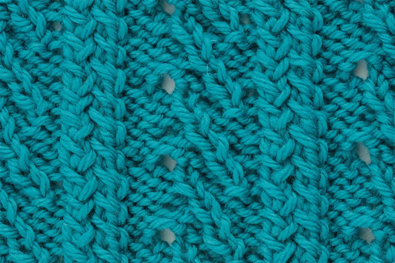 Crossed Rib and Lace stitch pattern