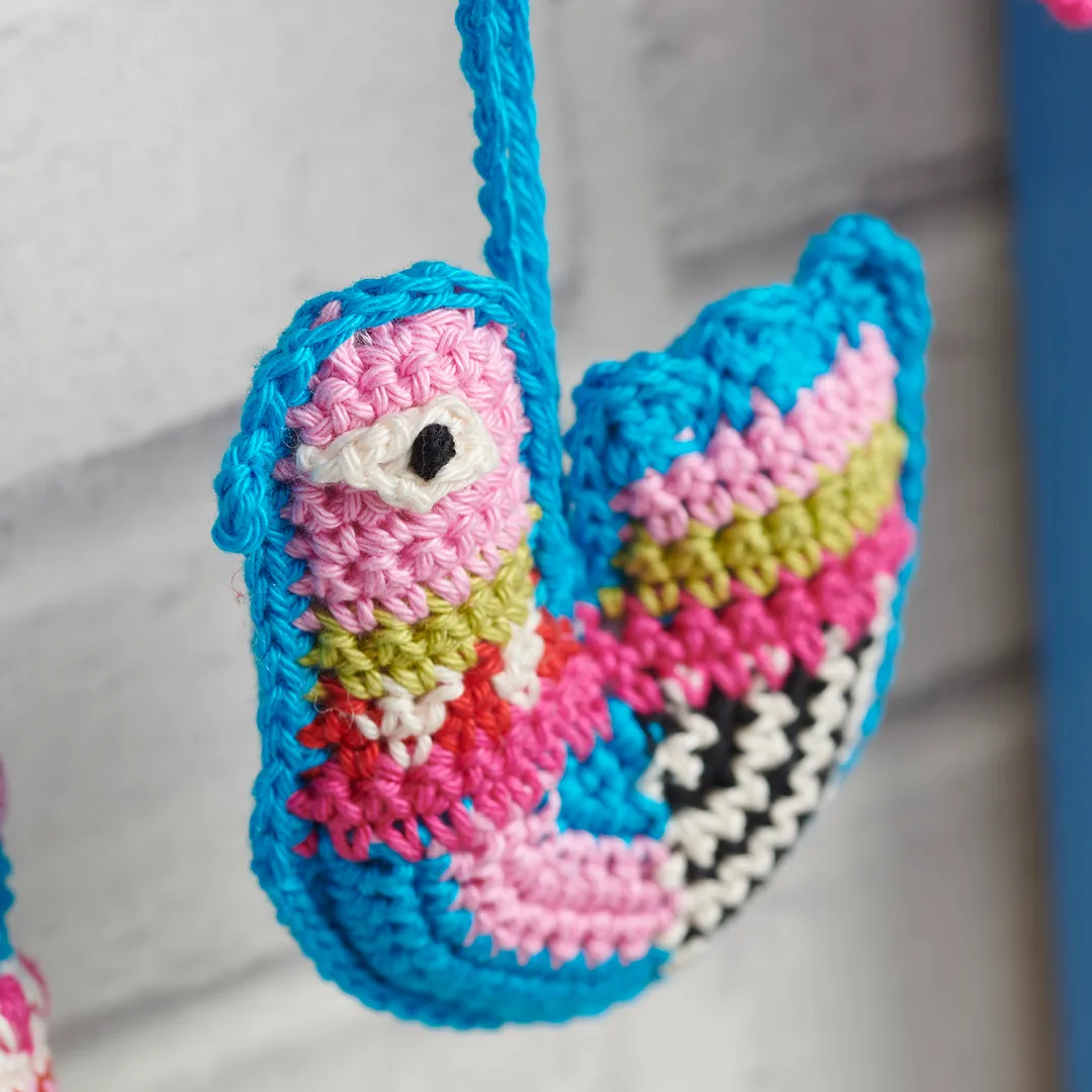 free crochet bird pattern - bird decoration