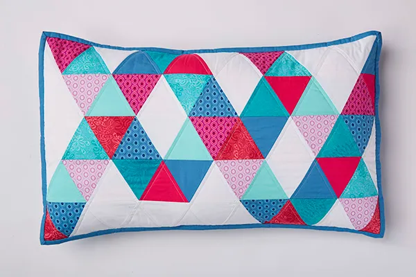 Triangles patchwork pattern