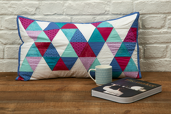 patchwork triangles cushion pattern