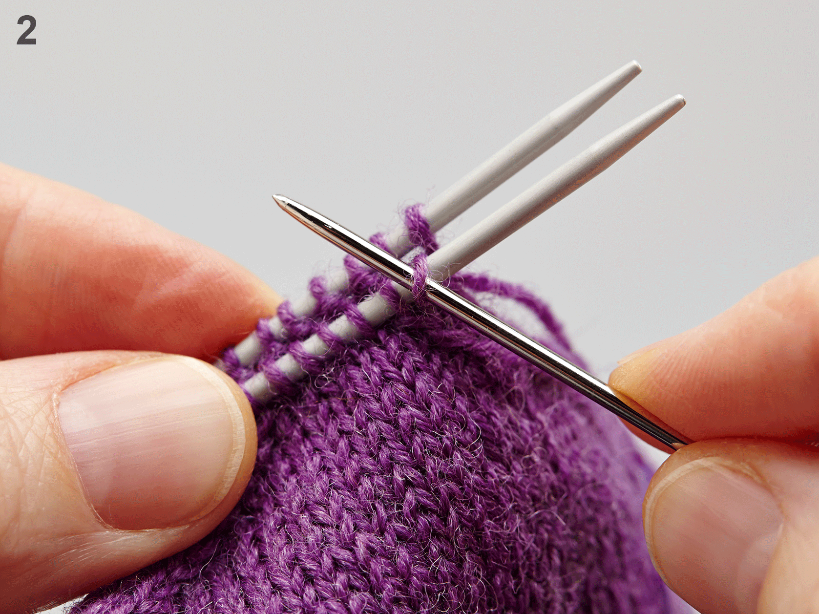 How to graft knitting with Kitchener Stitch tutorial step 2