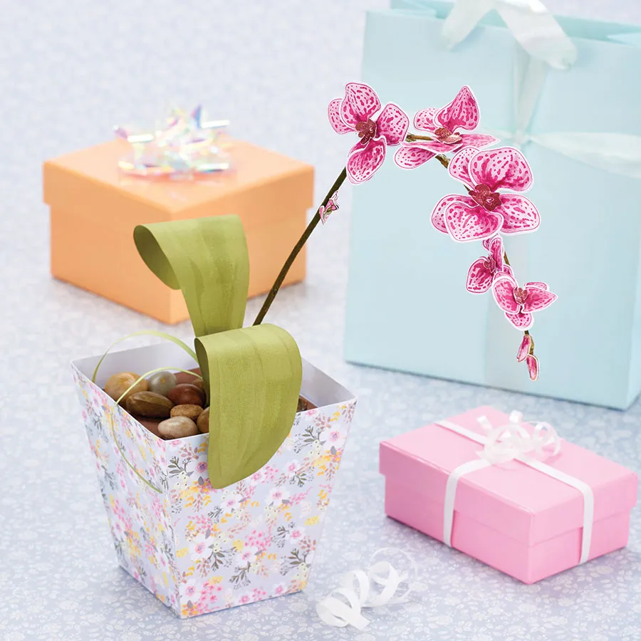 Free orchid vase papercraft template