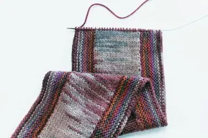 How to knit directional blocks on a scarf