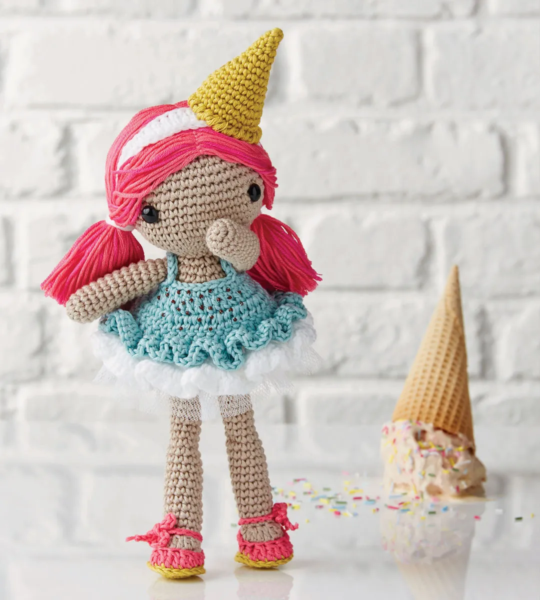 Amigurumi_IceCreamGirl_Simply_Crochet