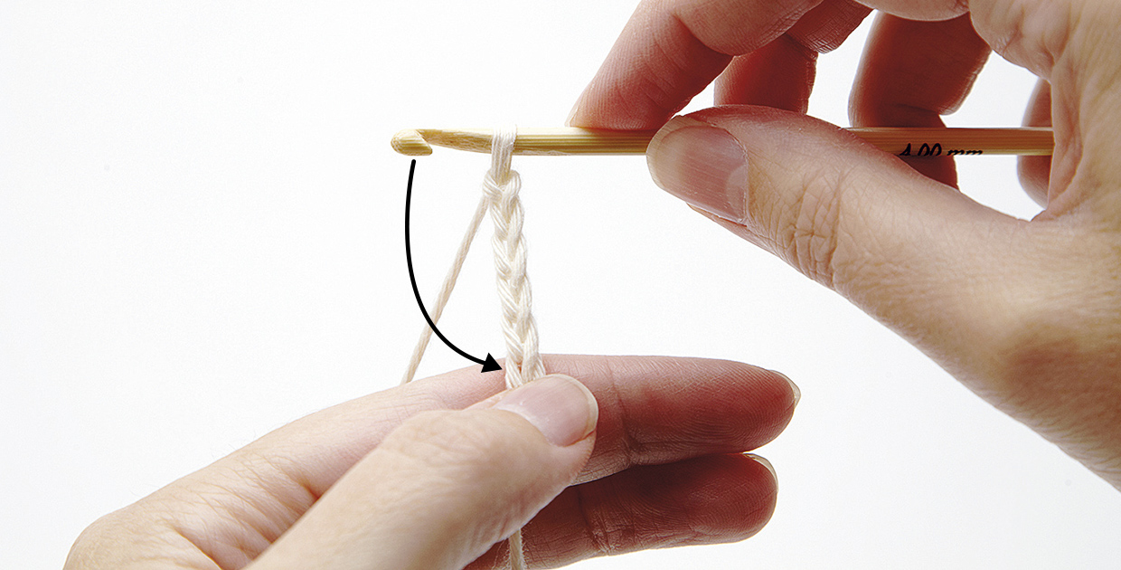 How to slip stitch crochet – step 1