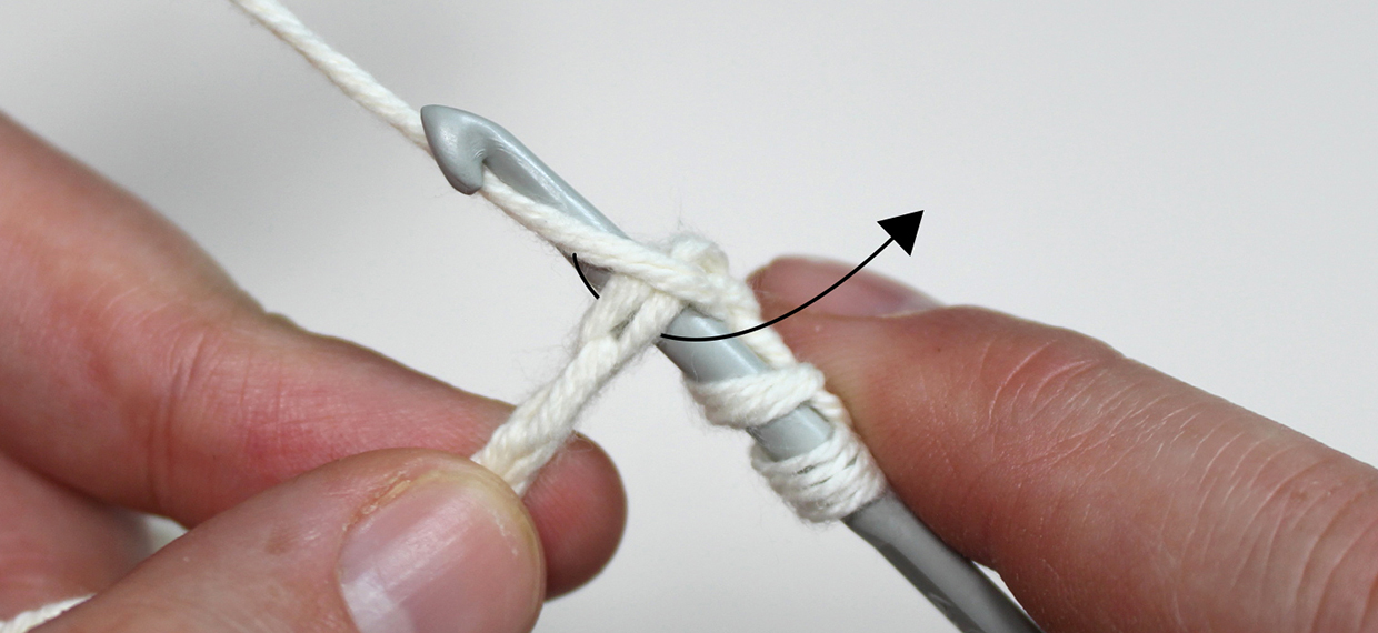 How_to_treble_crochet_02