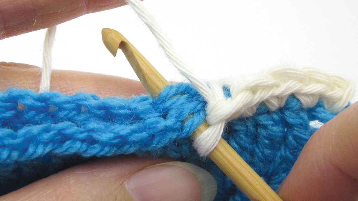 How to slip stitch crochet joins 1