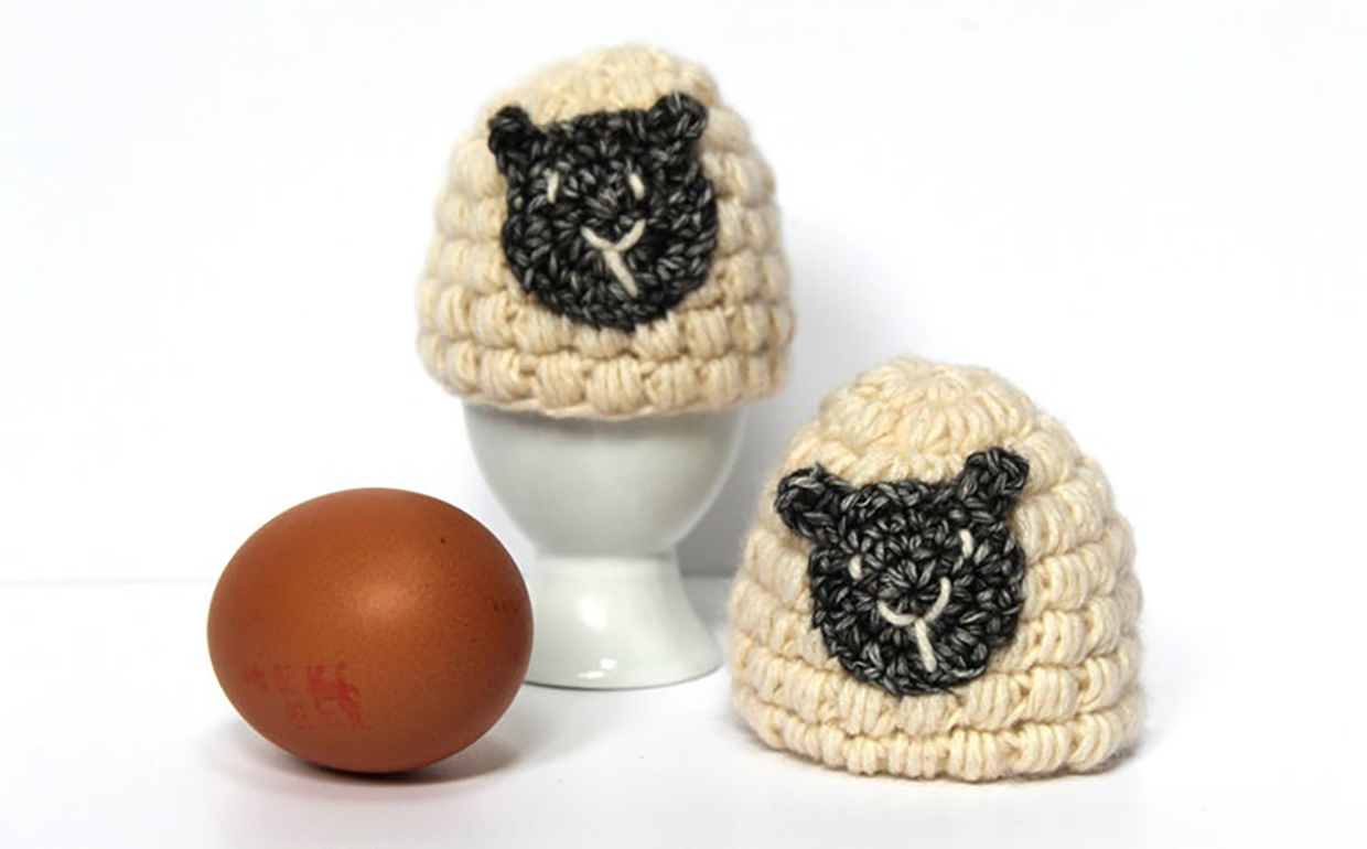 sheep crochet egg cosy pattern