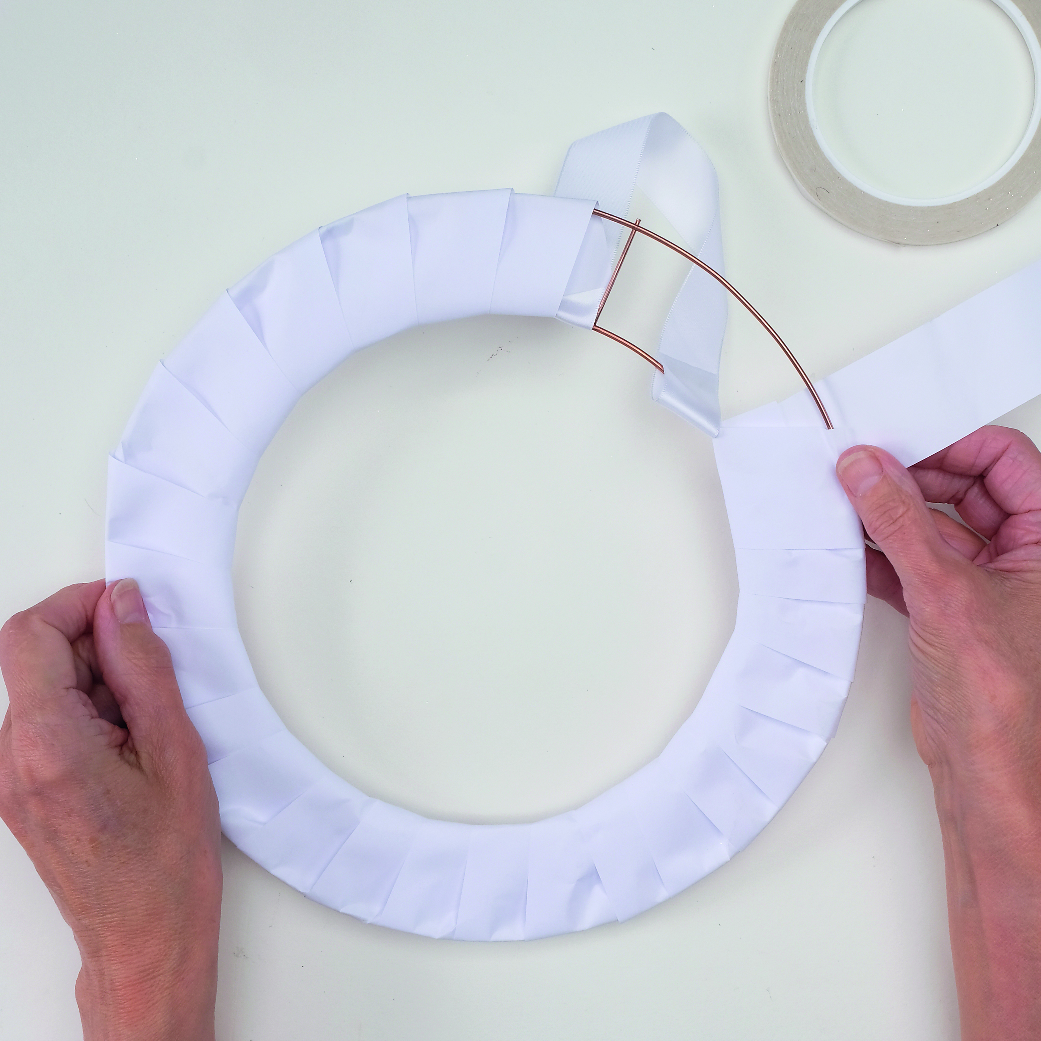 How to make an origami wreath – step 1