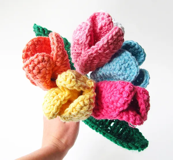  Flower Crochet: Step-by-Step Instructions - How to Crochet  Flowers to Make Handmade Bouquets or Decorate Clothes, Accessories, and  Home: A Collection of 40 Inspiring Floral Patterns - Collection No.2 eBook 